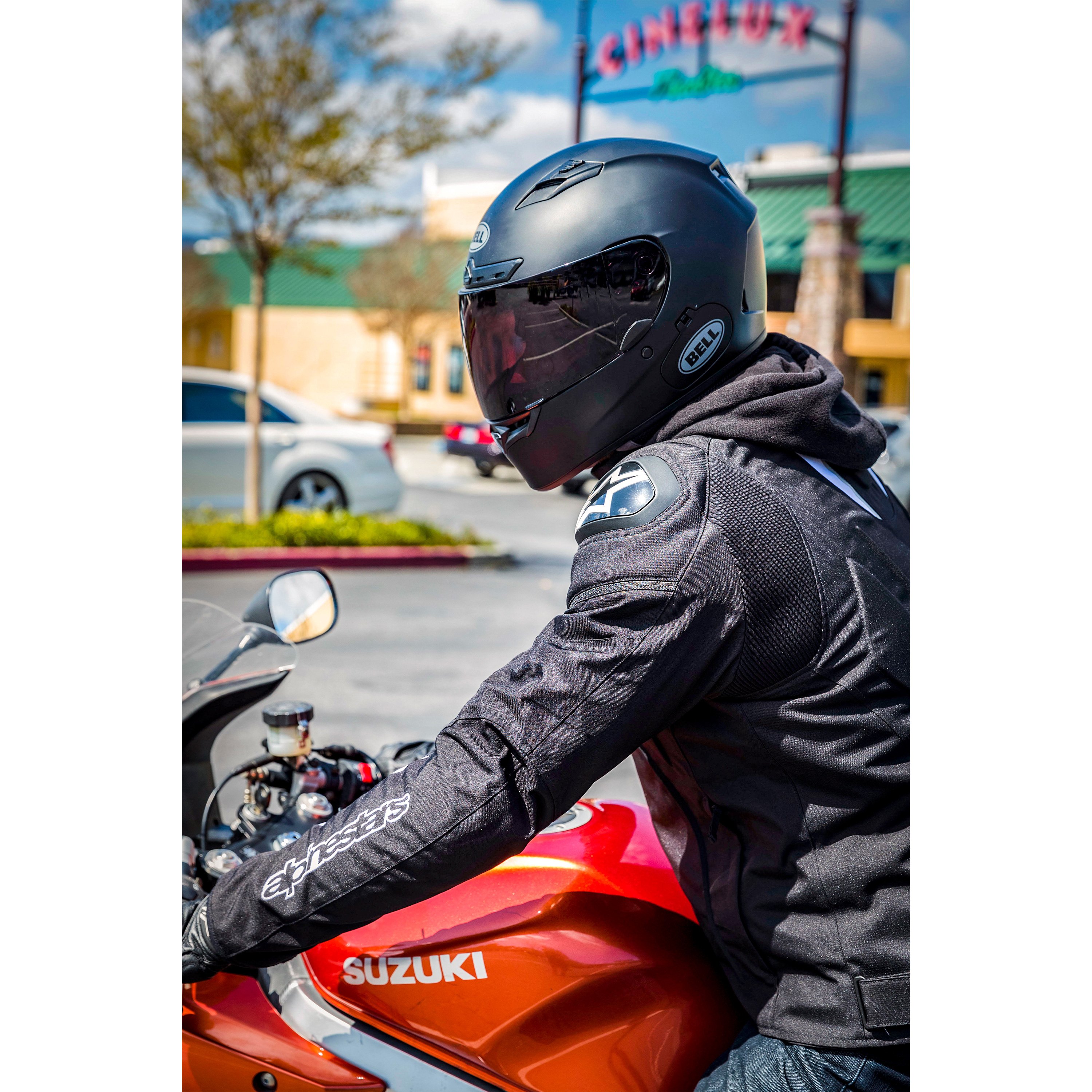 Bell® - Qualifier DLX MIPS Full Face Helmet - MOTORCYCLEiD.com