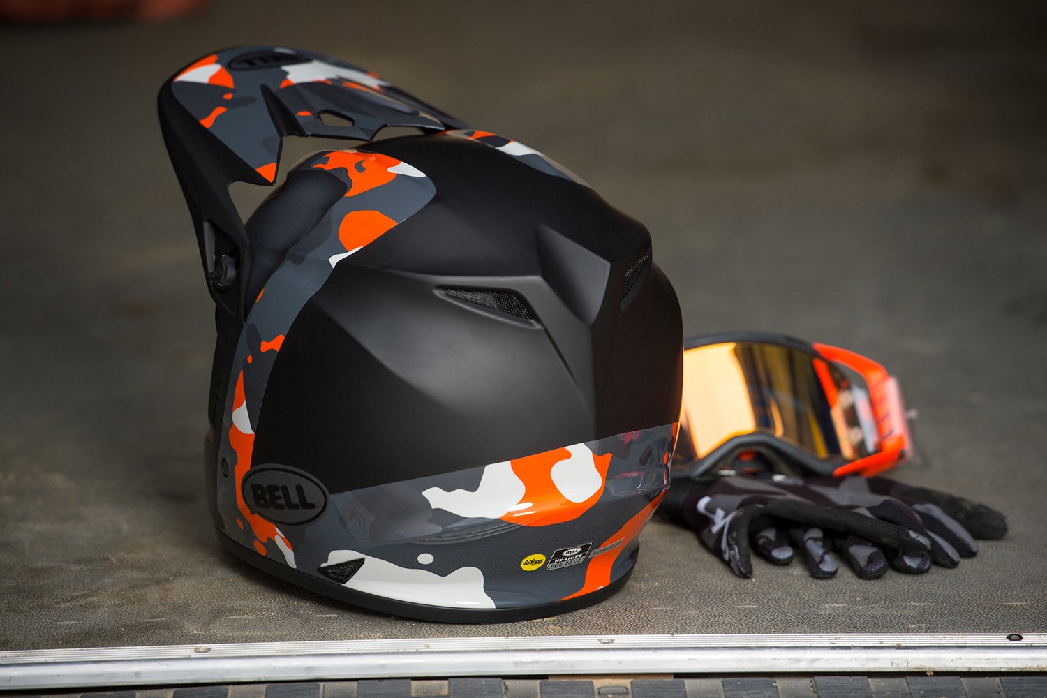 Presence Matte/Gloss Black Flo Orange Camo, Medium Bell MX-9 MIPS Off-Road Motorcycle Helmet 