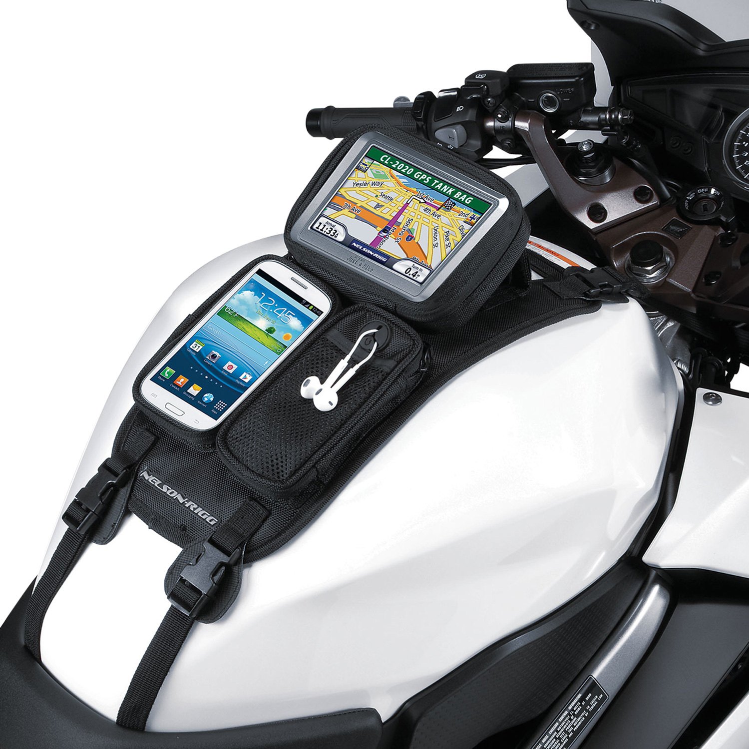 Gps mate. Сумка на бак Versys 650. Гаджеты для мотоцикла.